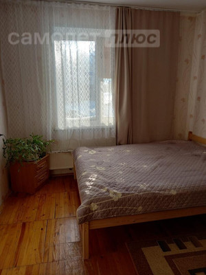 Продам трехкомнатную (3-комн.) квартиру, Гагарина ул, 8А, Семеновка с