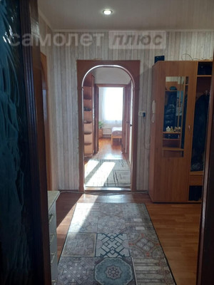 Продам трехкомнатную (3-комн.) квартиру, Гагарина ул, 8А, Семеновка с