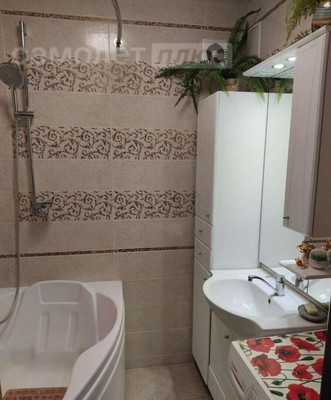 Продам трехкомнатную (3-комн.) квартиру, Карла Маркса ул, 127А, Йошкар-Ола г