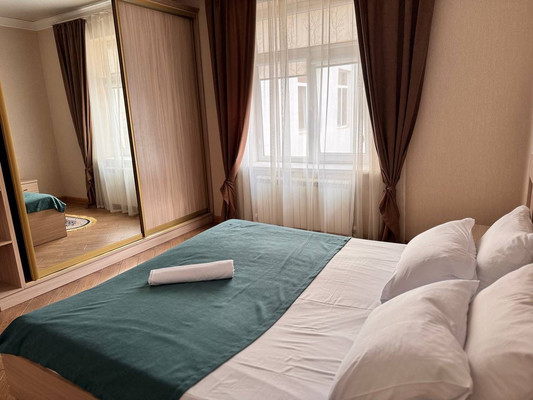 Продам трехкомнатную (3-комн.) квартиру, Эльбрусская ул, 19, Нальчик г