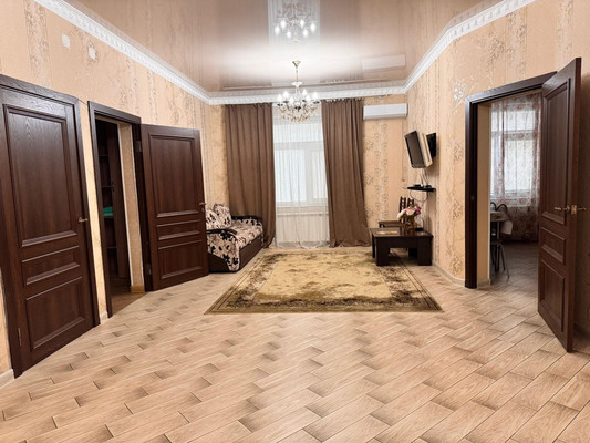 Продам трехкомнатную (3-комн.) квартиру, Эльбрусская ул, 19, Нальчик г