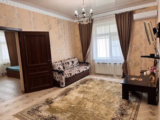 Продам трехкомнатную (3-комн.) квартиру, Эльбрусская ул, 19, Нальчик г