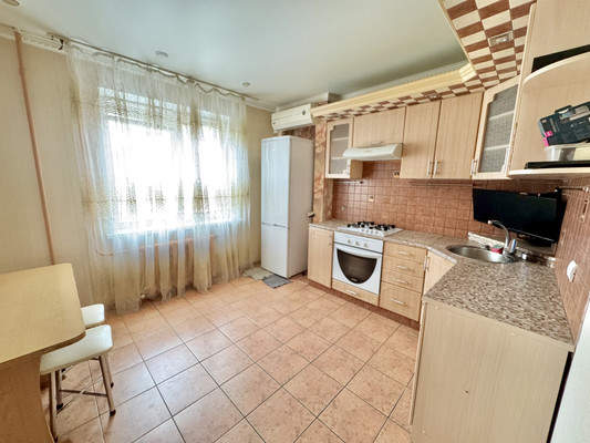Продам однокомнатную (1-комн.) квартиру, Почтовая ул, 150, Брянск г