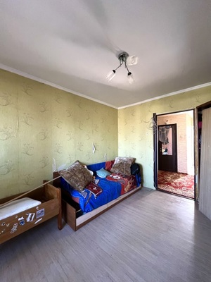 Продам двухкомнатную (2-комн.) квартиру, Генерала Жидилова ул, 38, Севастополь г