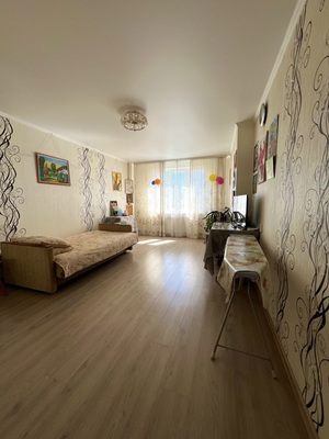 Продам однокомнатную (1-комн.) квартиру, Колобова ул, 21, Севастополь г