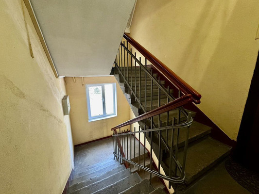 Продам двухкомнатную (2-комн.) квартиру, Озерная ул, 18, Калининград г