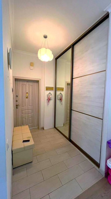 Продам трехкомнатную (3-комн.) квартиру, Курортная ул, 87, Калининград г