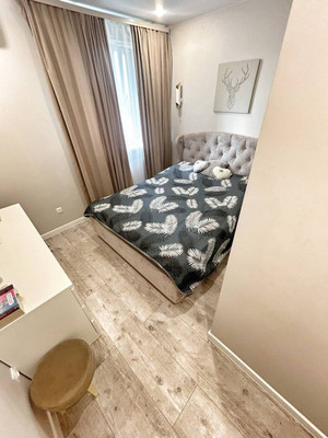 Продам двухкомнатную (2-комн.) квартиру, Старокубанская ул, 137/1к1, Краснодар г