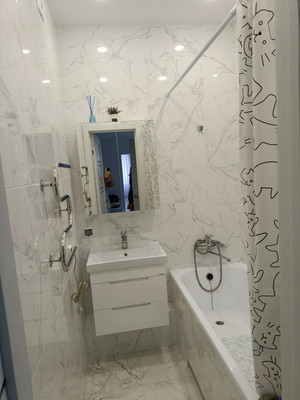 Продам трехкомнатную (3-комн.) квартиру, Любимово мкр, 5к1, Краснодар г