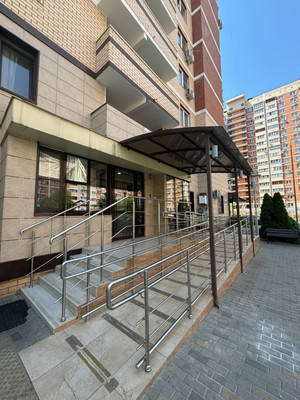 Продам двухкомнатную (2-комн.) квартиру, им. Героя Сарабеева В.И. ул, 9, Краснодар г