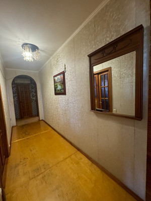 Продам трехкомнатную (3-комн.) квартиру, Школьная ул, 19/1, Краснодар г