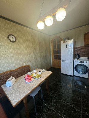 Продам трехкомнатную (3-комн.) квартиру, Школьная ул, 19/1, Краснодар г
