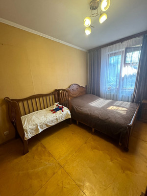 Продам трехкомнатную (3-комн.) квартиру, Школьная ул, 19/1, Краснодар г