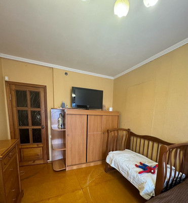 Продам трехкомнатную (3-комн.) квартиру, Школьная ул, 19/1, Краснодар г