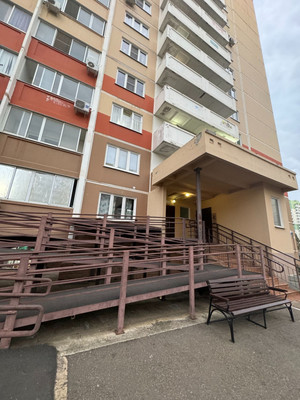 Продам двухкомнатную (2-комн.) квартиру, Черкасская ул, 72, Краснодар г