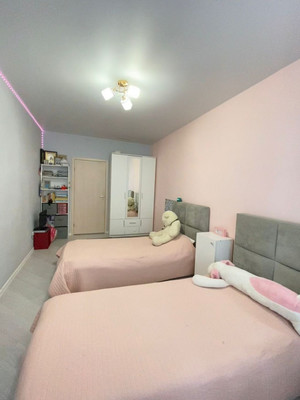 Продам двухкомнатную (2-комн.) квартиру, им. Героя Яцкова И.В. ул, 1к10, Краснодар г