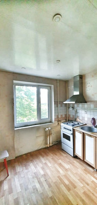 Продам двухкомнатную (2-комн.) квартиру, им. Селезнева ул, 106, Краснодар г