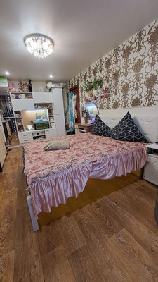 Продам трехкомнатную (3-комн.) квартиру, Новоселов ул, 3, Сыктывкар г