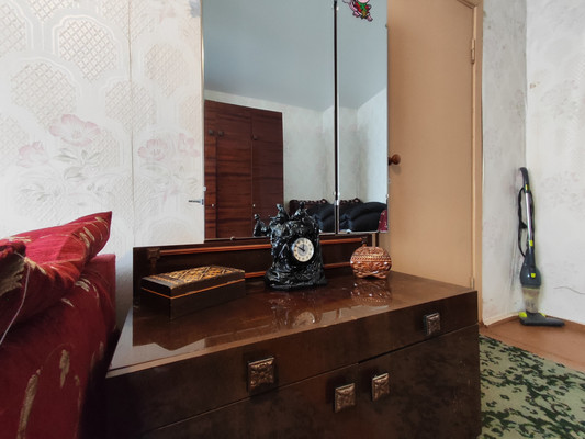 Продам однокомнатную (1-комн.) квартиру, Попова пл, 6/6, Рязань г