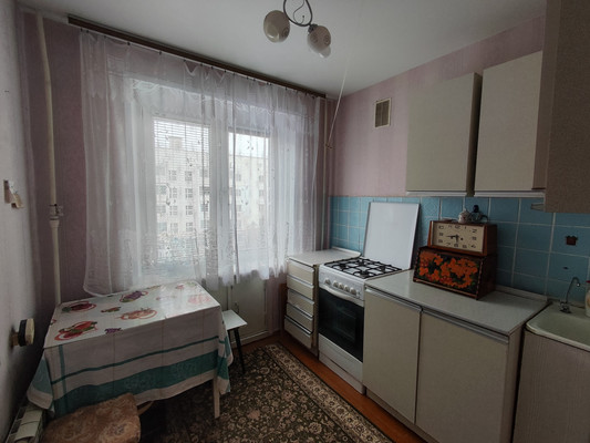 Продам однокомнатную (1-комн.) квартиру, Попова пл, 6/6, Рязань г