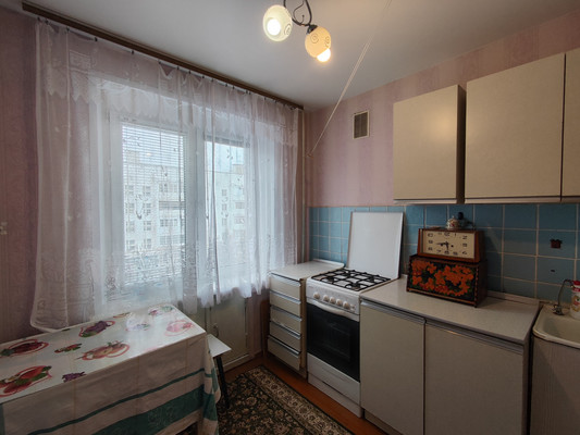 Продам однокомнатную (1-комн.) квартиру, Попова пл, 6/6, Рязань г