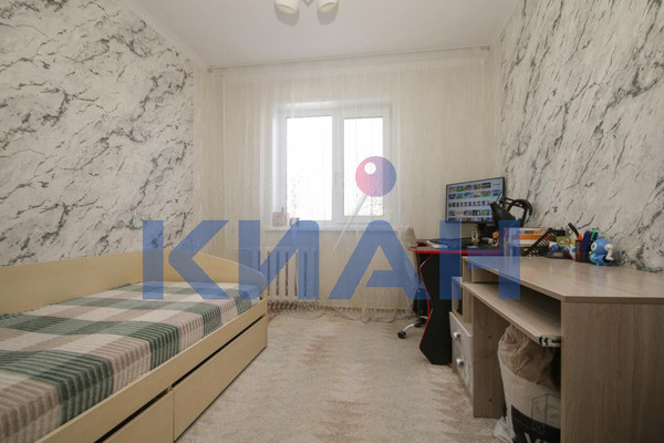 Продам трехкомнатную (3-комн.) квартиру, Ульяновский пр-кт, 8, Красноярск г