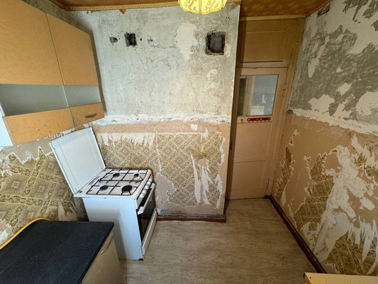 Продам однокомнатную (1-комн.) квартиру, Октябрьский пр-кт, 12, Комсомольск-на-Амуре г