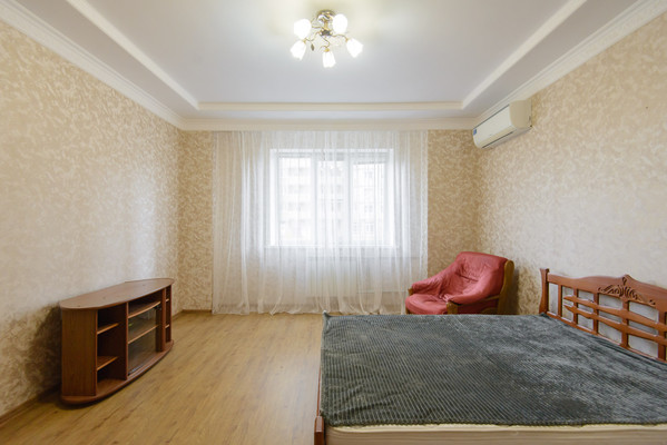 Продам двухкомнатную (2-комн.) квартиру, Извилистая ул, 11/1, Ростов-на-Дону г