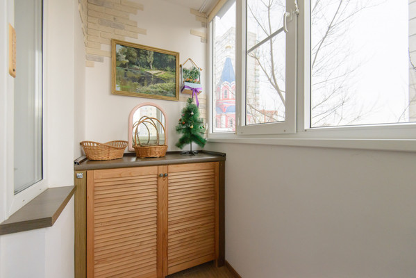 Продам двухкомнатную (2-комн.) квартиру, Извилистая ул, 11/1, Ростов-на-Дону г