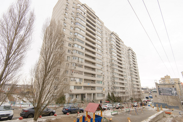 Продам двухкомнатную (2-комн.) квартиру, Извилистая ул, 11/1, Ростов-на-Дону г