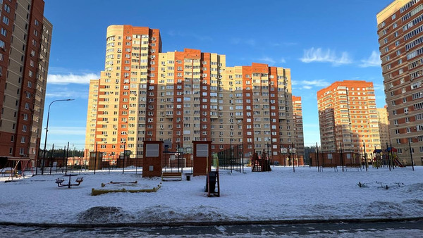 Продам двухкомнатную (2-комн.) квартиру, Бейвеля ул, 6, Челябинск г