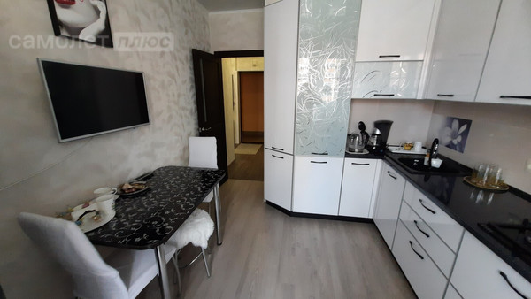 Продам однокомнатную (1-комн.) квартиру, С.Жилина ул, 4, Медведево пгт