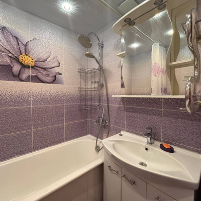Продам трехкомнатную (3-комн.) квартиру, 14, Рыбное п