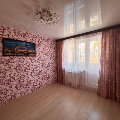 Продам трехкомнатную (3-комн.) квартиру, 14, Рыбное п
