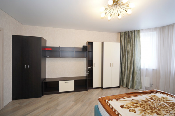 Продам двухкомнатную (2-комн.) квартиру, Маршала Савицкого ул, 12, Москва г