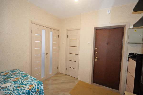 Продам двухкомнатную (2-комн.) квартиру, Маршала Савицкого ул, 12, Москва г