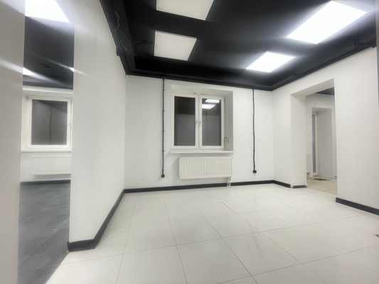 Продам коммерческое помещение 41 м2, Беланова ул, 10А, Калининград г