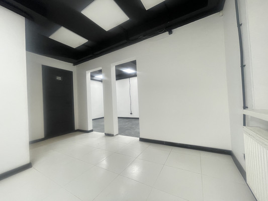 Продам коммерческое помещение 41 м2, Беланова ул, 10А, Калининград г