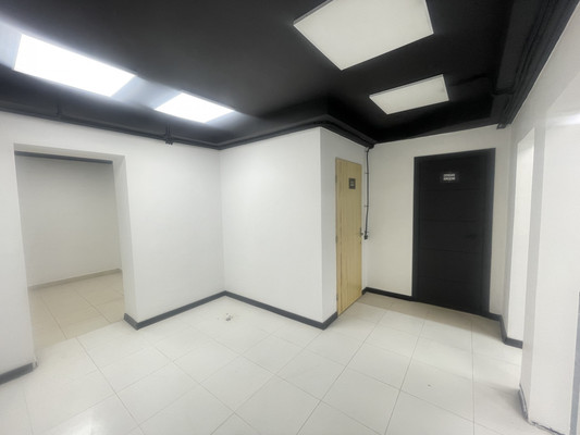 Продам коммерческое помещение 41 м2, Беланова ул, 10А, Калининград г
