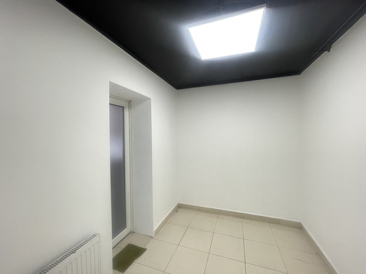 Продам коммерческое помещение 41 м2, Беланова ул, 10А, Калининград г
