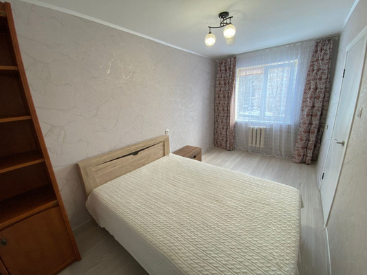 Продам двухкомнатную (2-комн.) квартиру, Шибанкова ул, 43, Наро-Фоминск г