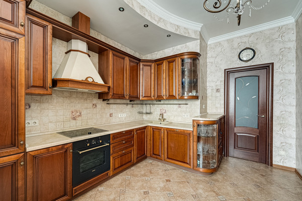 Продам трехкомнатную (3-комн.) квартиру, Севастопольский пр-кт, 28к8, Москва г