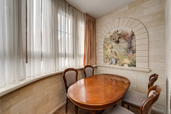 Продам трехкомнатную (3-комн.) квартиру, Севастопольский пр-кт, 28к8, Москва г