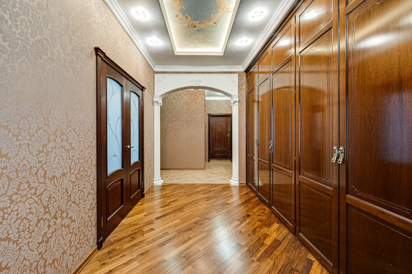 Продам трехкомнатную (3-комн.) квартиру, Севастопольский пр-кт, 28к8, Москва г