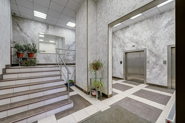 Продам трехкомнатную (3-комн.) квартиру, Севастопольский пр-кт, 28к8, Москва г