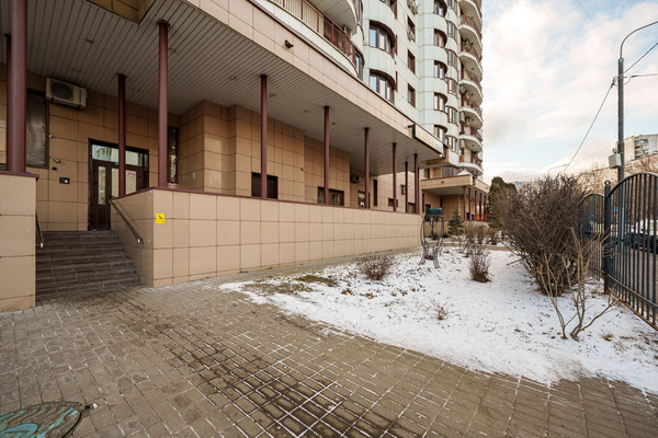 Продам трехкомнатную (3-комн.) квартиру, Севастопольский пр-кт, 28к8, Москва г