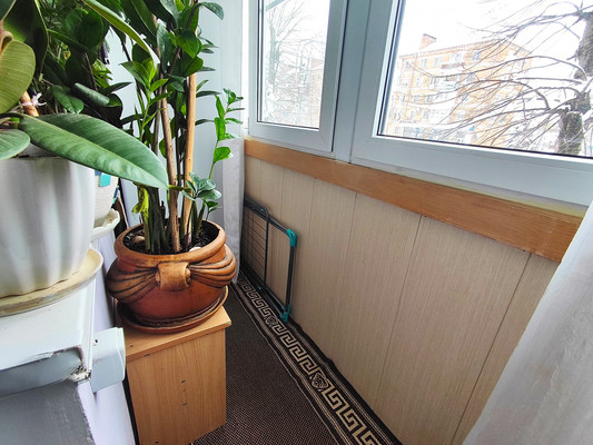 Продам трехкомнатную (3-комн.) квартиру, Ленина ул, 35, Апшеронск г