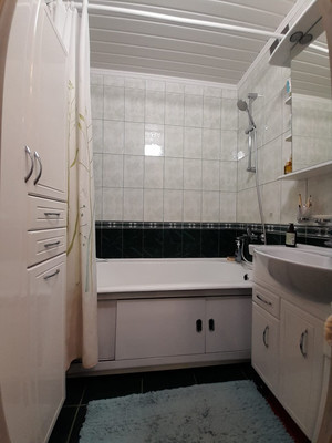 Продам двухкомнатную (2-комн.) квартиру, Крупской ул, 64, Мурманск г