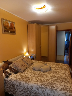 Продам трехкомнатную (3-комн.) квартиру, Крупской ул, 64, Мурманск г