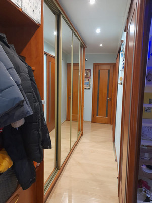 Продам трехкомнатную (3-комн.) квартиру, Крупской ул, 64, Мурманск г